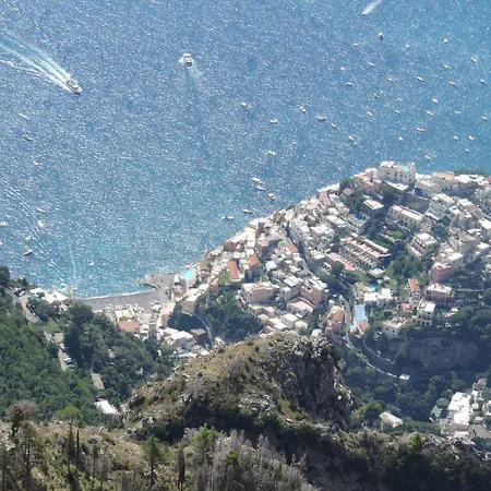 Ξενοδοχείο Nido 3*