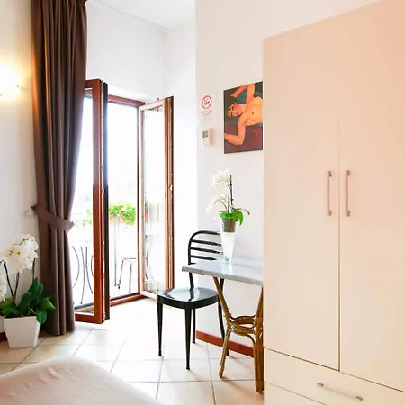 Otel Nido 3*