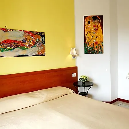 Nido Hotel 3*